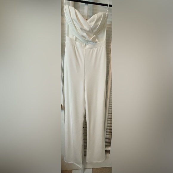 Lulu’s Strapless Halter Jumpsuit-Size Small - Picture 9 of 16